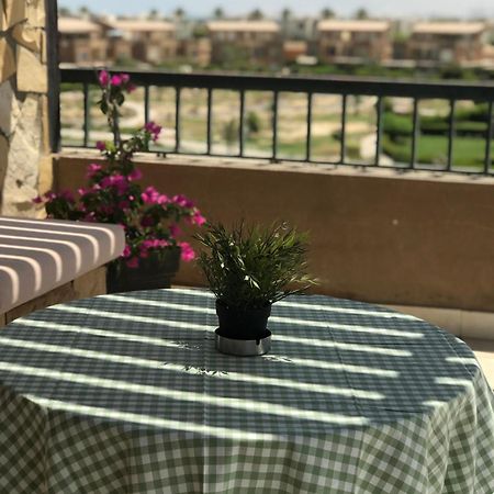 Chalet Marina Wadi Degla Families Only Pool View 2Nd Floor 6 Adults Ain Suchna Exterior foto